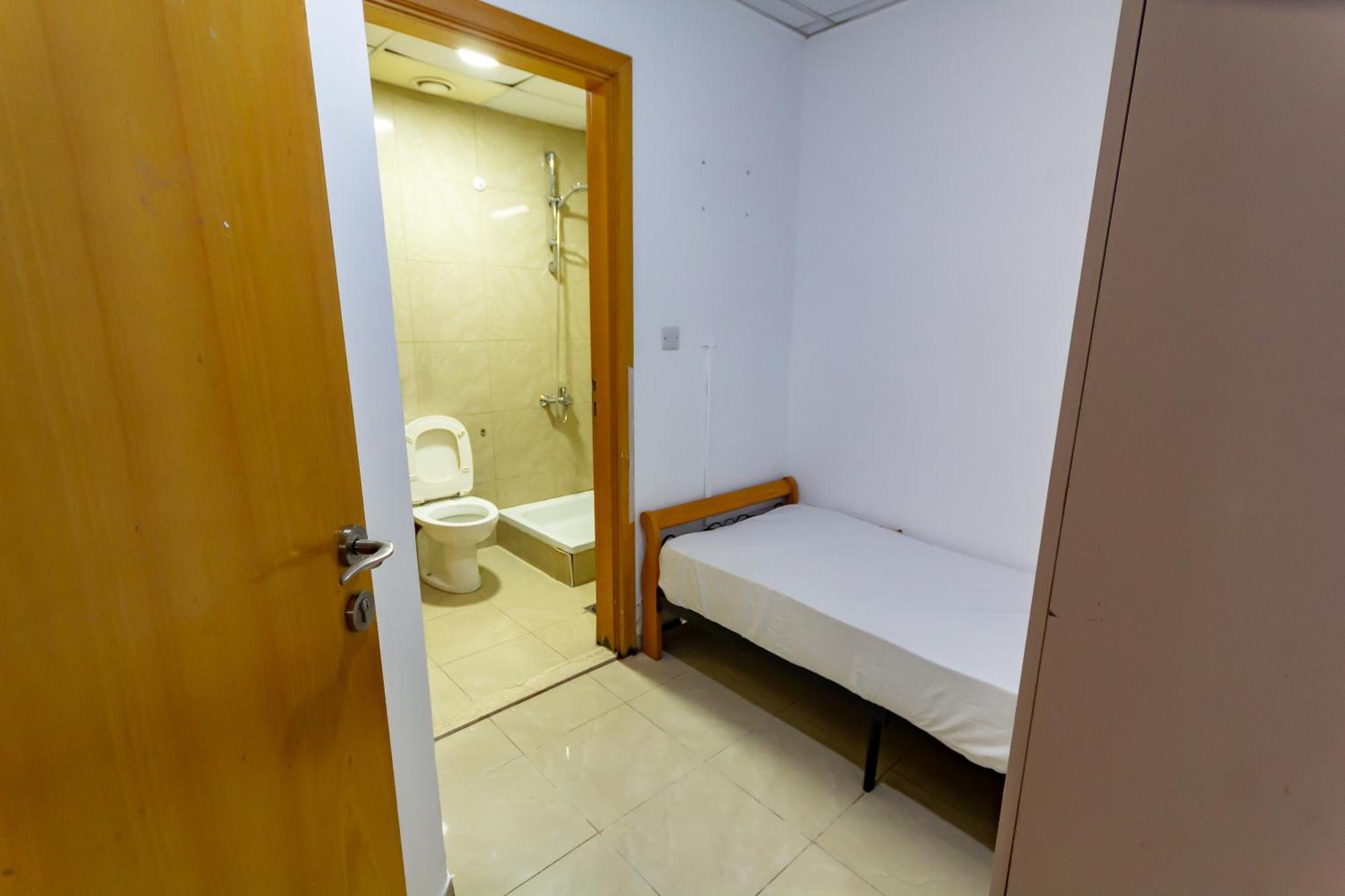 Budget Rooms With Private Bathroom For 'Girls' Only In Dubai, Marina Exterior foto