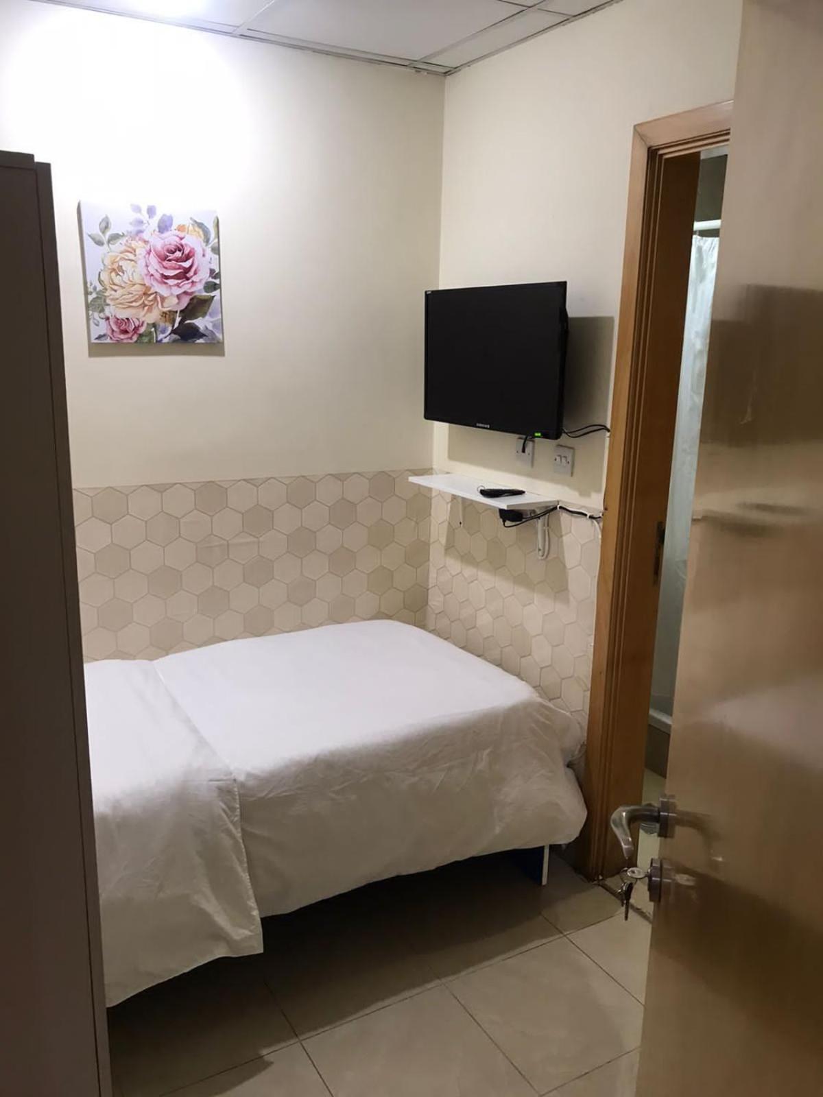 Budget Rooms With Private Bathroom For 'Girls' Only In Dubai, Marina Exterior foto